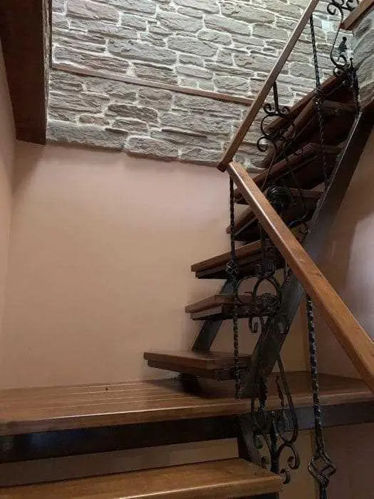 Будинок — Рибці