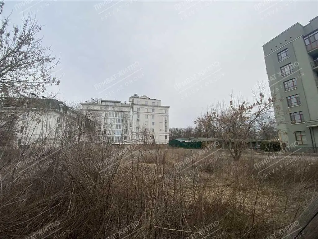 Ділянка — Центр