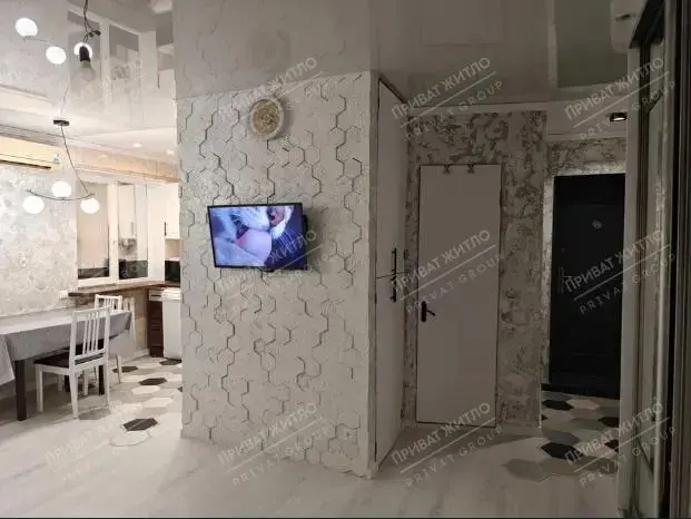 Квартира · 3 кімнати — Браїлки