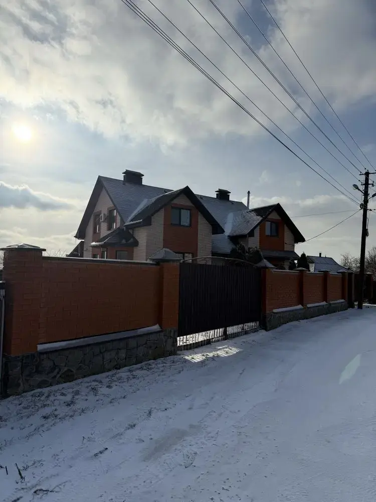 Будинок — Рибці