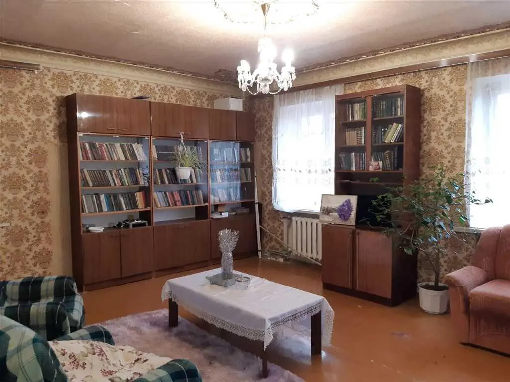 Будинок — Поділ