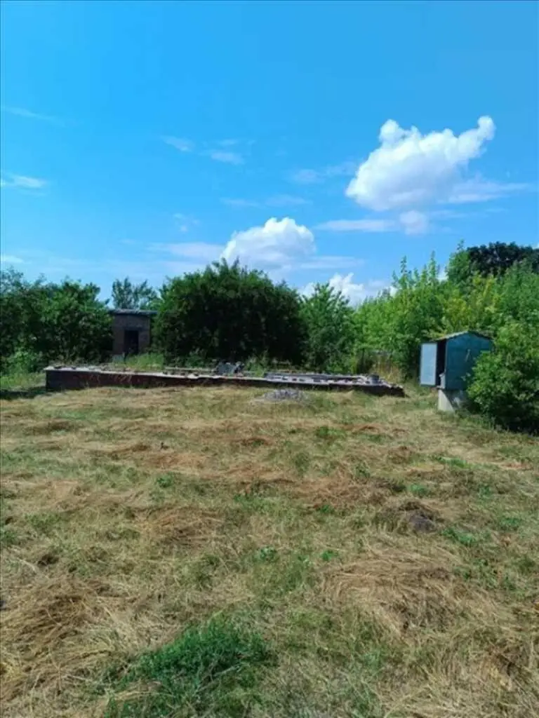 Ділянка — Зорівка