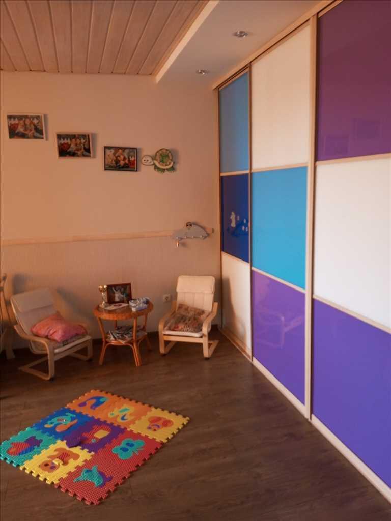 Квартира · 3 кімнати — Левада