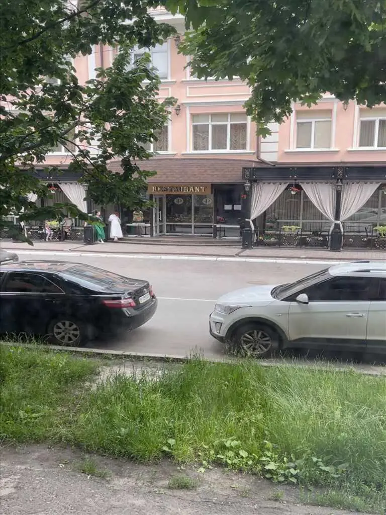 Квартира · 3 кімнати