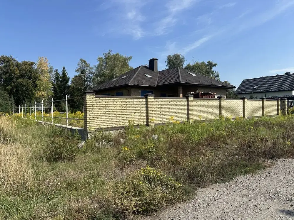 Будинок — Яківці