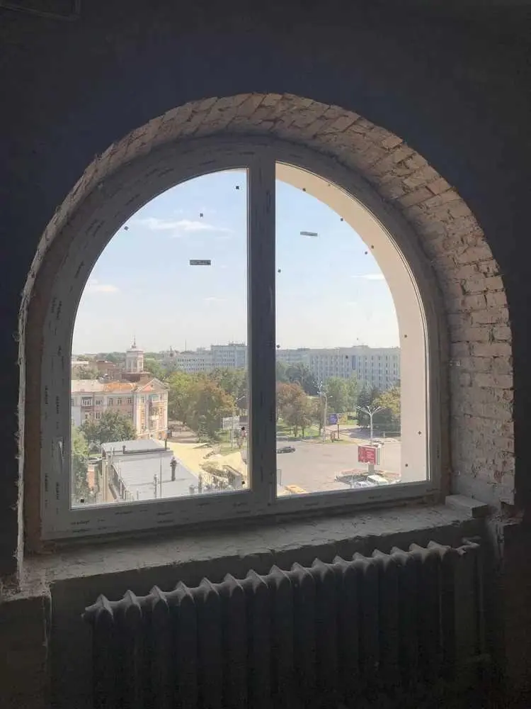 Квартира · 3 кімнати — Центр