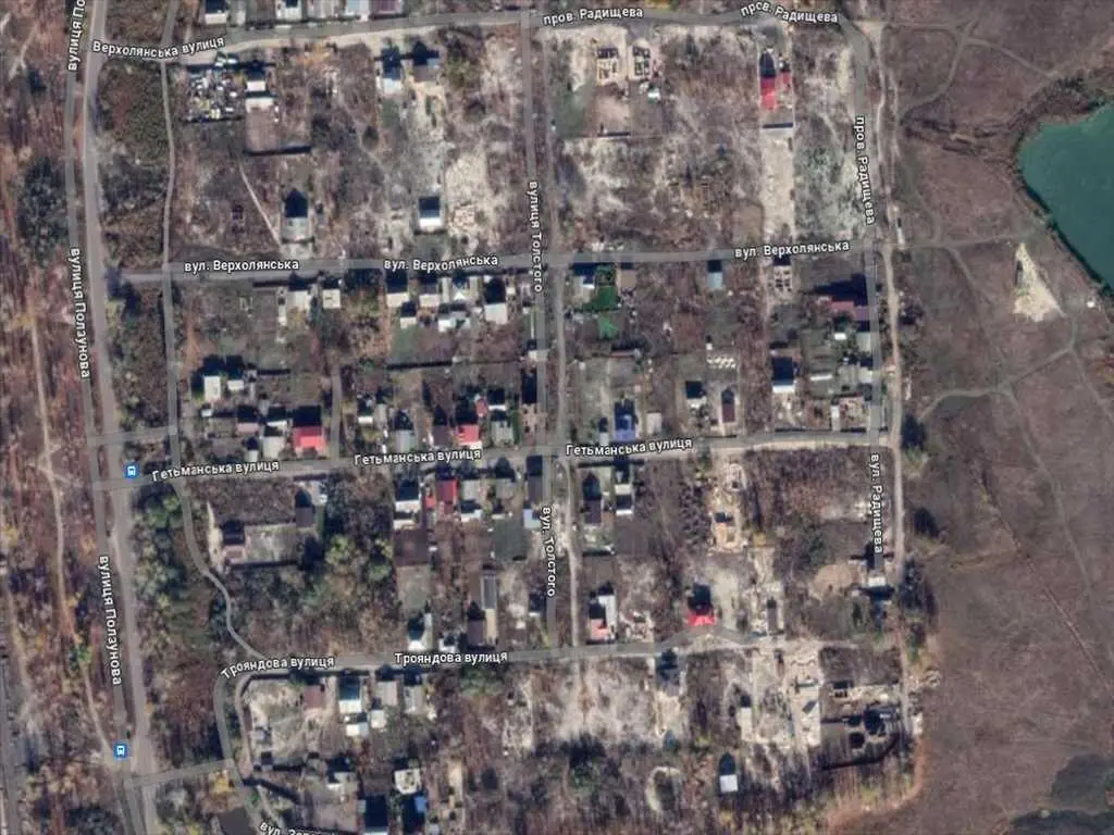 Ділянка — Лісок