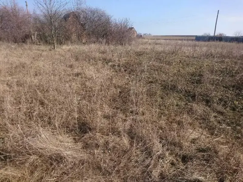 Пропонуємо вам ділянку під забудовуРозташована у Надержинщині - 7 км від ПолтавиРозмір ділянки - 15 сотокУчасток рівний