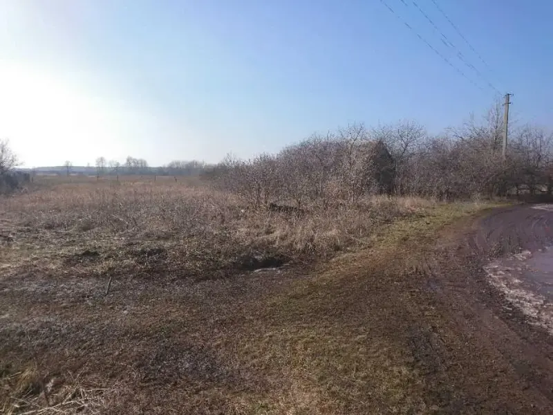 Пропонуємо вам ділянку під забудовуРозташована у Надержинщині - 7 км від ПолтавиРозмір ділянки - 15 сотокУчасток рівний