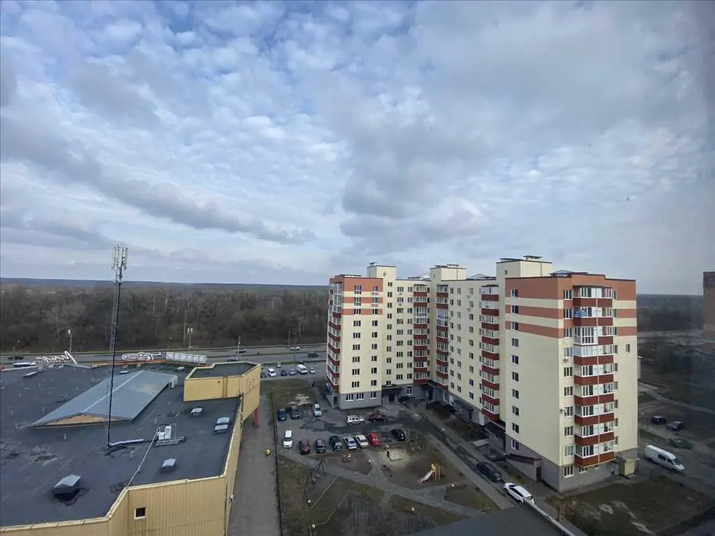 Квартира · 3 кімнати — Левада