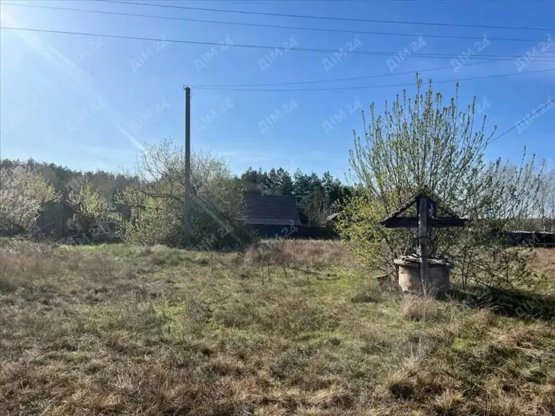 В продаж пропонуємо земельну ділянку в Микильському!Якщо Ви шукали екологічно чисту земельу ділянку - Ви її знайшли!* Загальна площа земельної ділянки 22 сотки* Цільове призначення - для будівництва та обслуговування житлового будинку* Електрика на ділянці, поряд житлові будинки * Під"їзд з асфальту 15 м по грунтовій дорозі* Земельна ділянка приватизована та має кадастровий номерТелефонуйте, відповім на додаткові питання та організую показ!