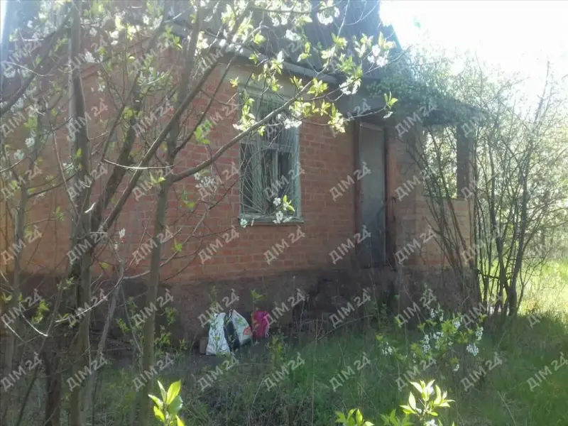 В продажу дача в Машівському районі.Капітальна двоповерхова споруда 1990 року забудови.На 1 поверсі кімната, кухня.На 2 поверсі простора кімна з якої відкривається чудовий вид на озеро Тагамлик.Опалення пічне.Окремий двір 9 соток.Документи є на будинок і на землю.В пішому доступі зупинка автобуса та ж/д.Телефонуйте та домовляйтеся на показ!