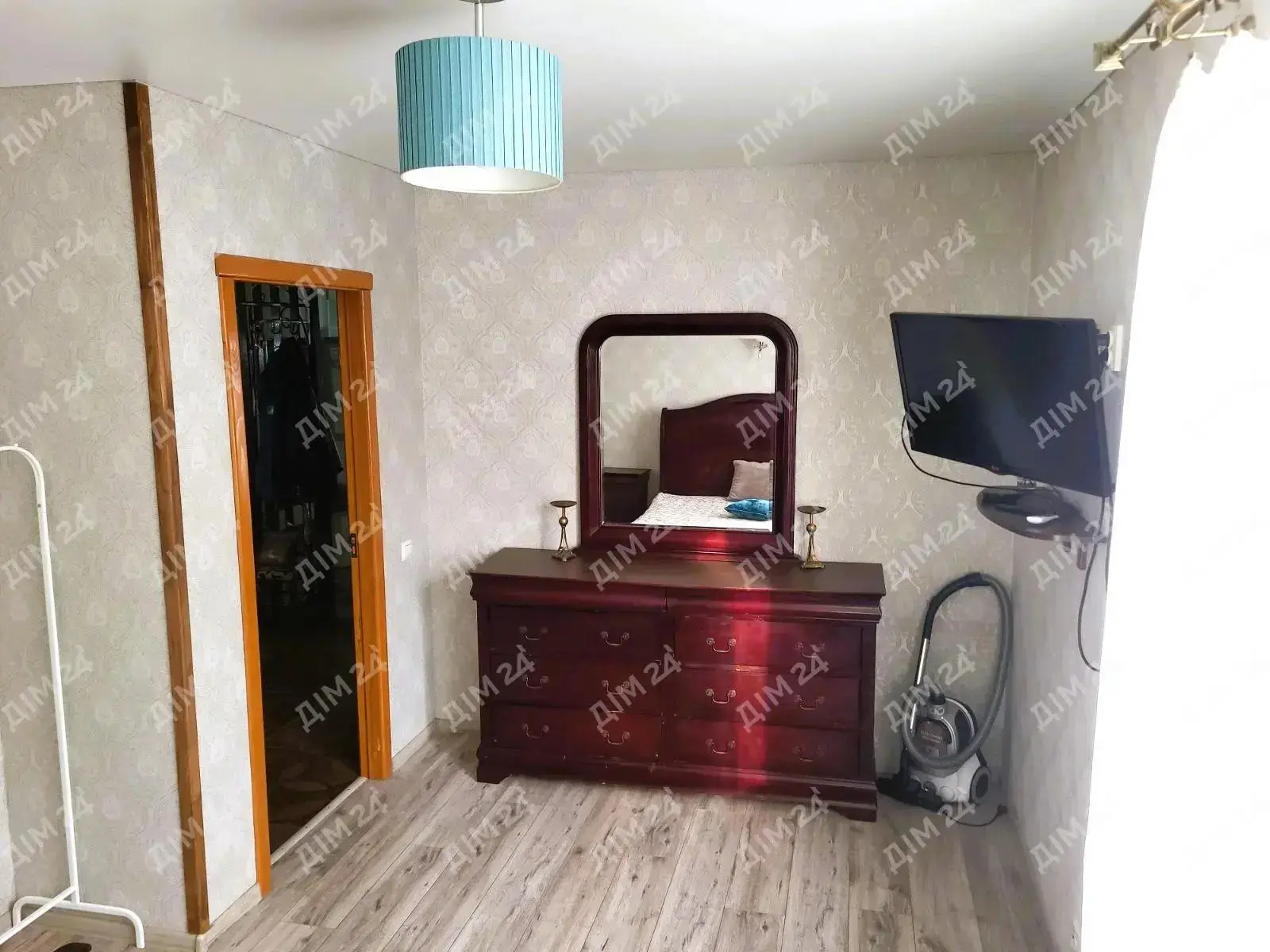 Квартира · 2 кімнати — Зигіна