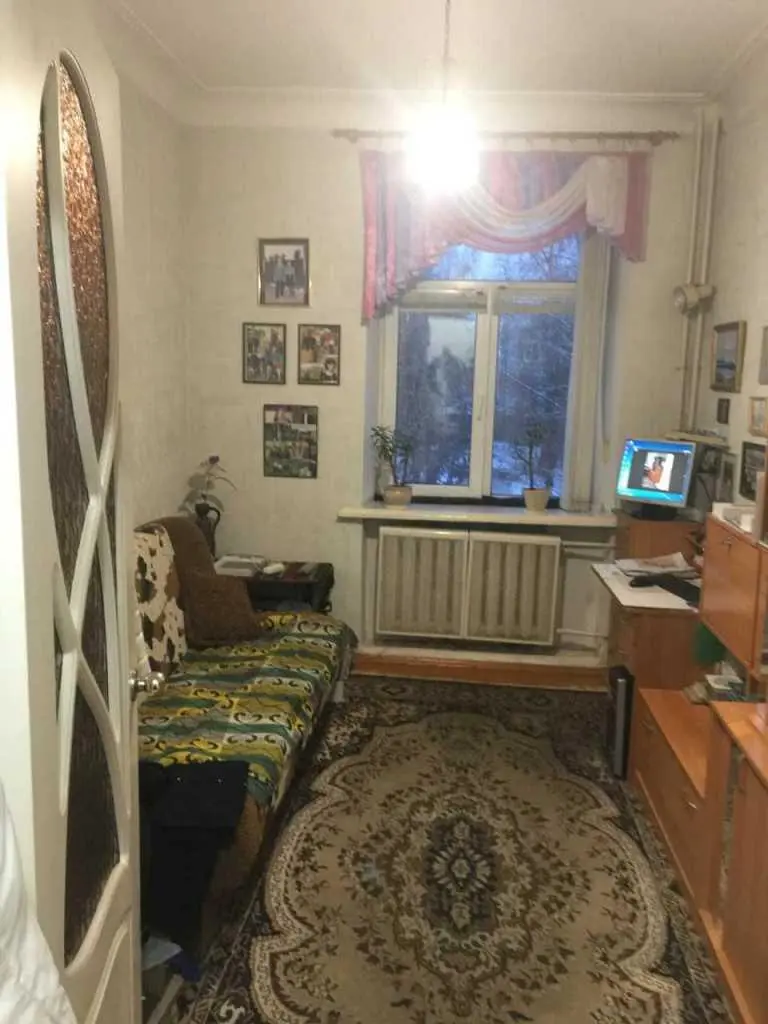 Квартира · 3 кімнати — Центр