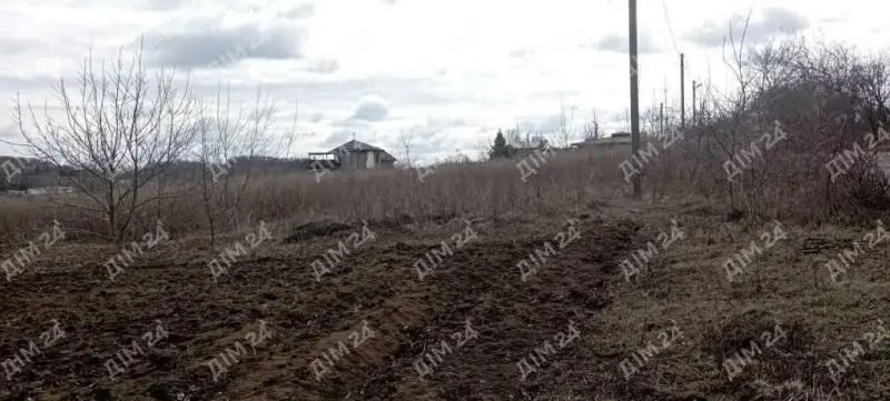 Говтвянчик. Презентуємо окремі ділянки під перспективу будівництва сучасного таунхауса або котеджу.* Загальна площа 50 соток (розділені на сім окремих ділянок);* розташування поруч з автотрасою Київ-Харків М03;* призначення для будівництва і обслуговування житлового будинку;* присвоєні кадастрові номери;* комунікації поряд.  &nbsp;&nbsp;Будуйте з перспективою!