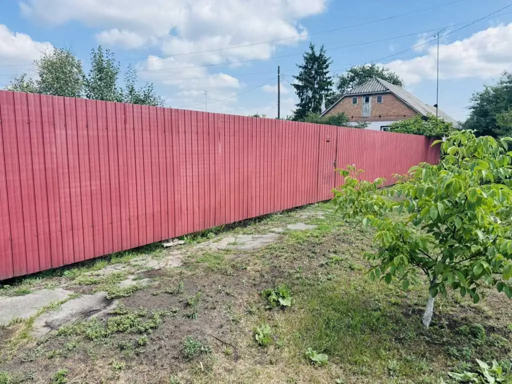 Будинок — Лісок