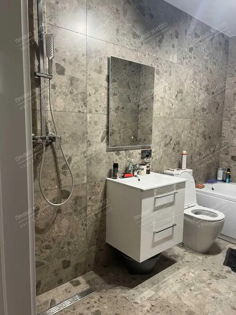 Квартира · 3 кімнати — Поділ
