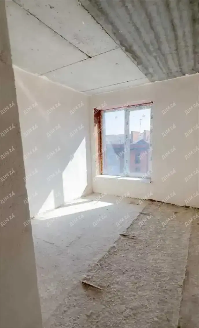 Квартира · 3 кімнати — Центр