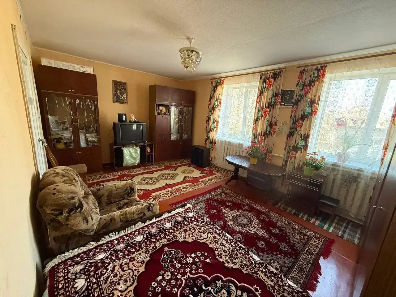 Будинок — Монастирська Гора