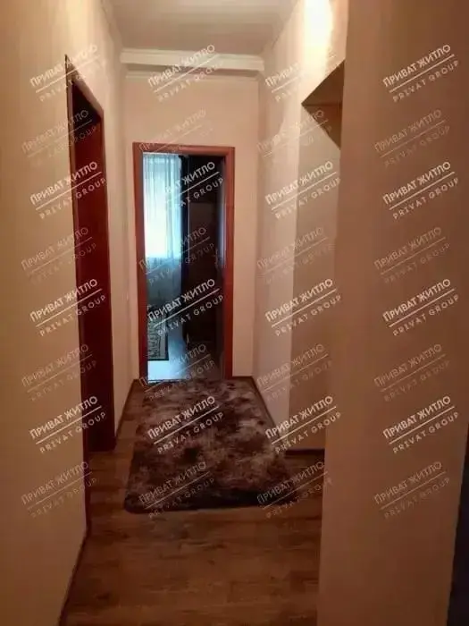 Будинок — Лісок
