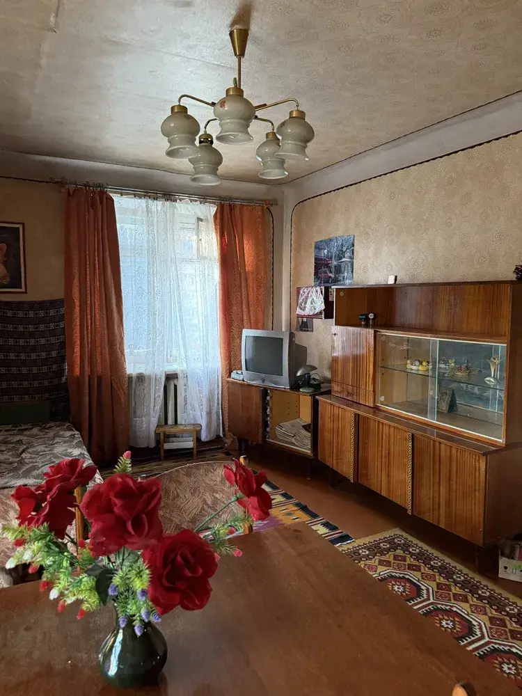 Квартира · 3 кімнати — Поділ