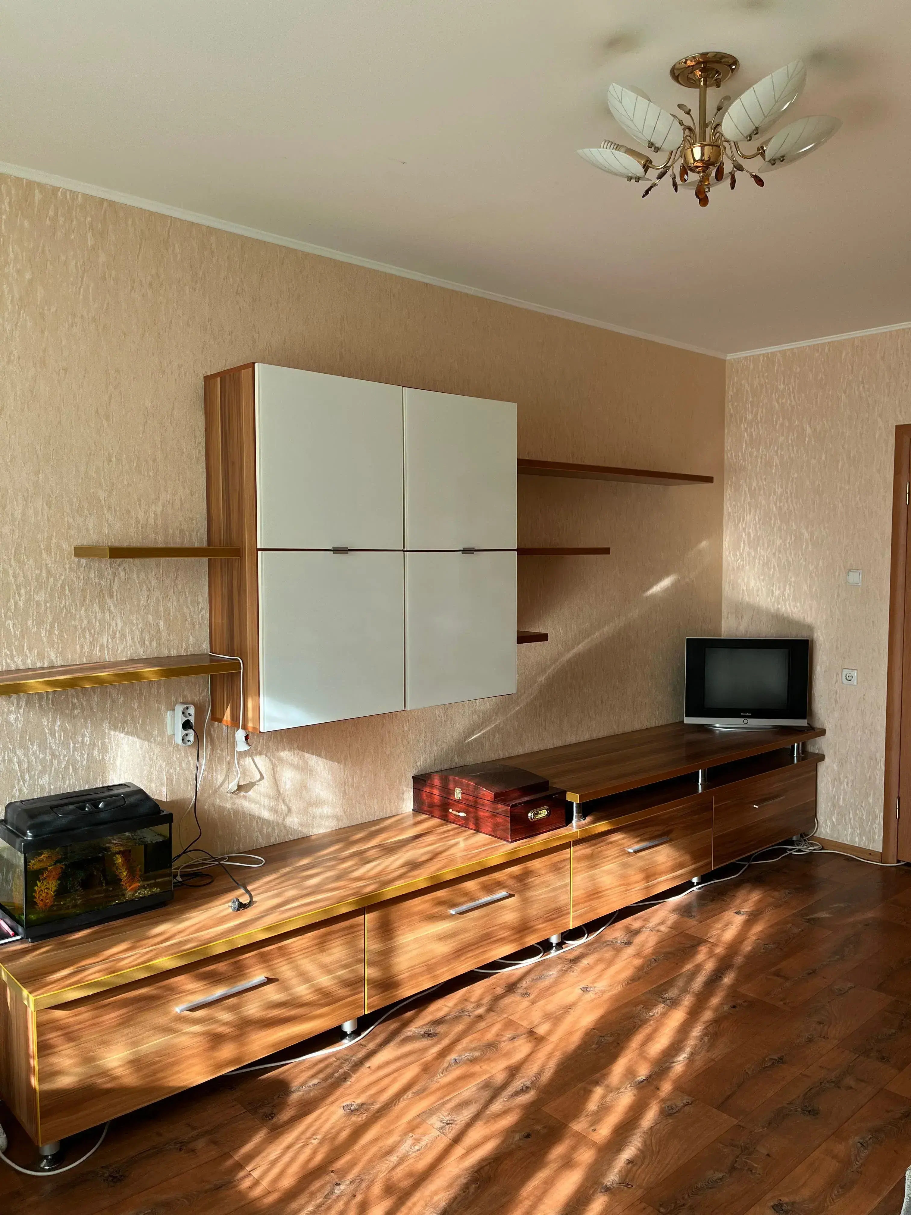 Квартира · 3 кімнати — Левада