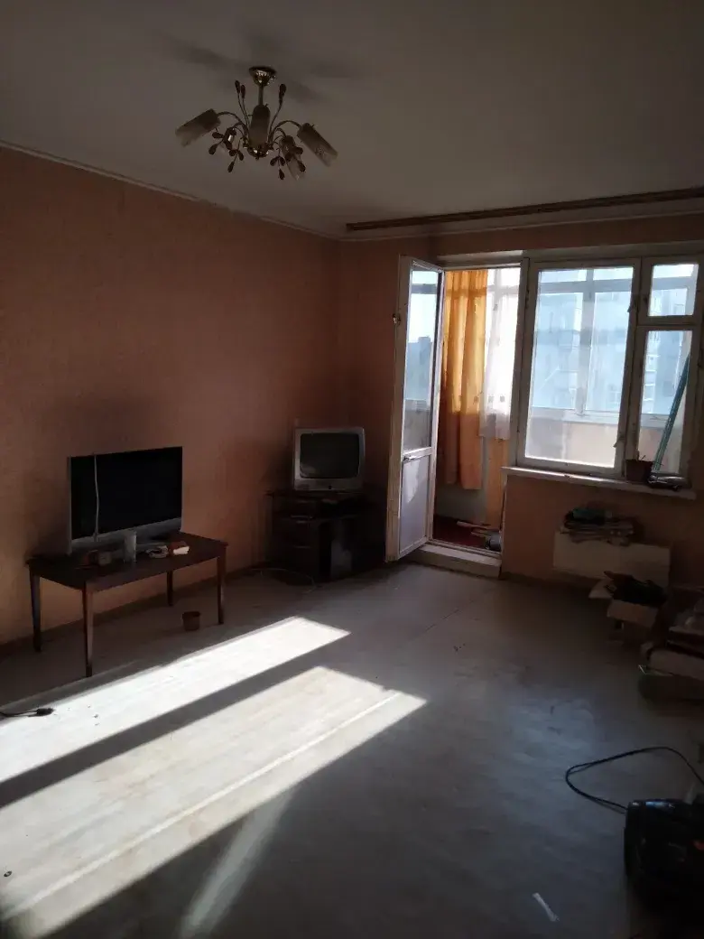 Квартира · 1 кімната — Алмазний