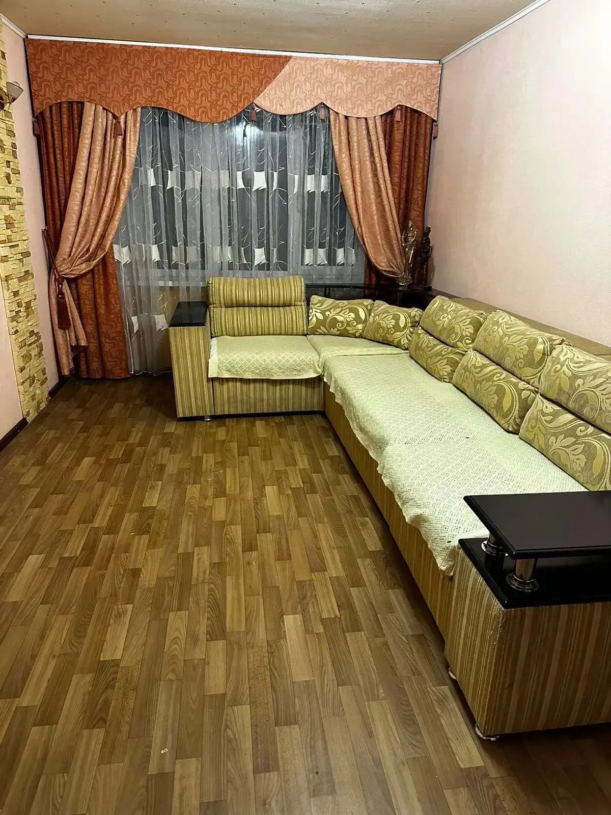Квартира · 3 кімнати