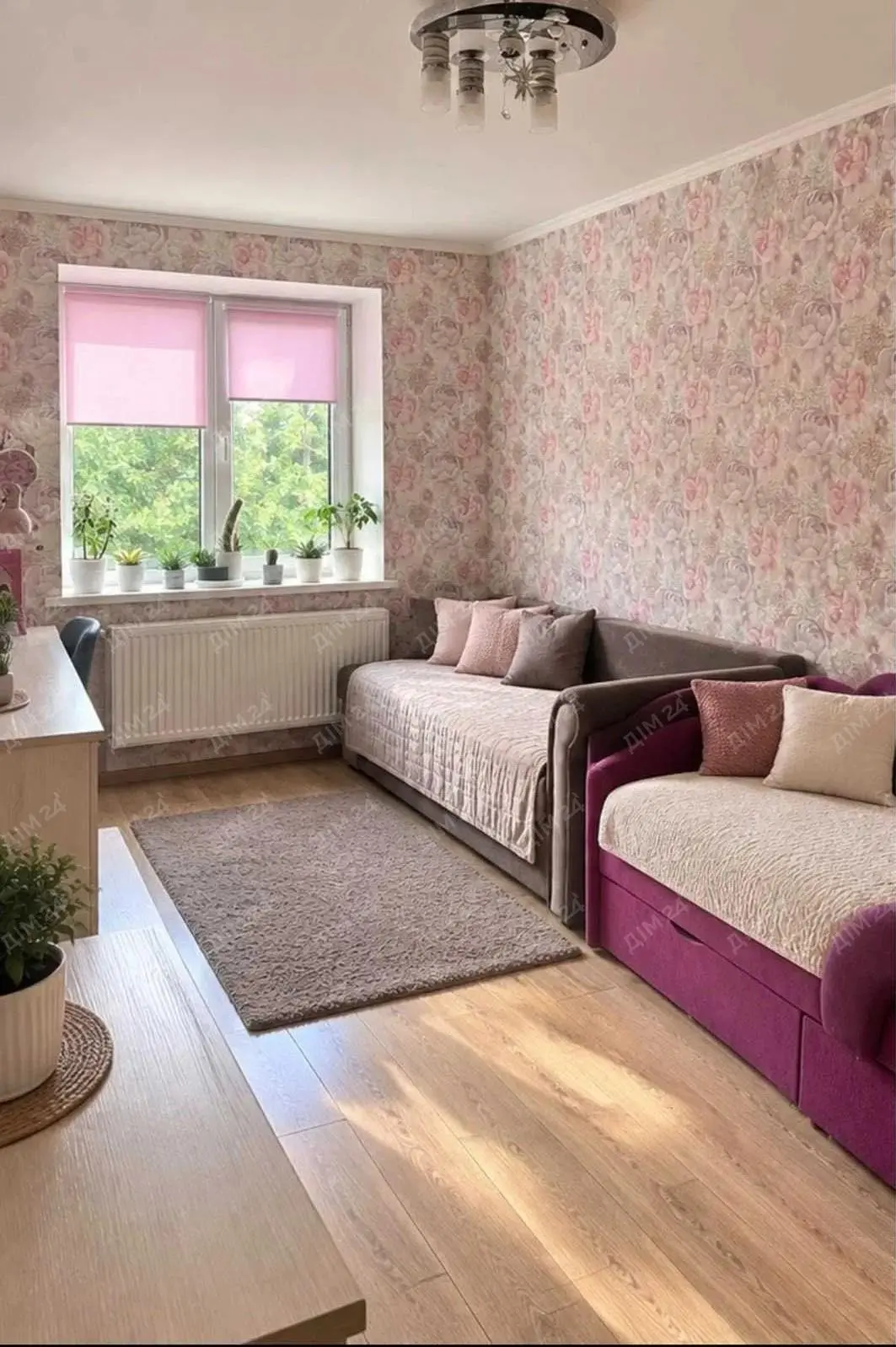 У продажу 2 кімнатна квартира в Диканьці, Полтавський район.Загальна площа — 47 кв.м. Квартира розташована на 2 поверсі цегляного будинку. Квартира дуже тепла.Виконаний сучасний ремонт, залишається меблювання.Поруч із квартирою є сарай та погріб.Детальніша інформація за телефоном. Звертайтесь!