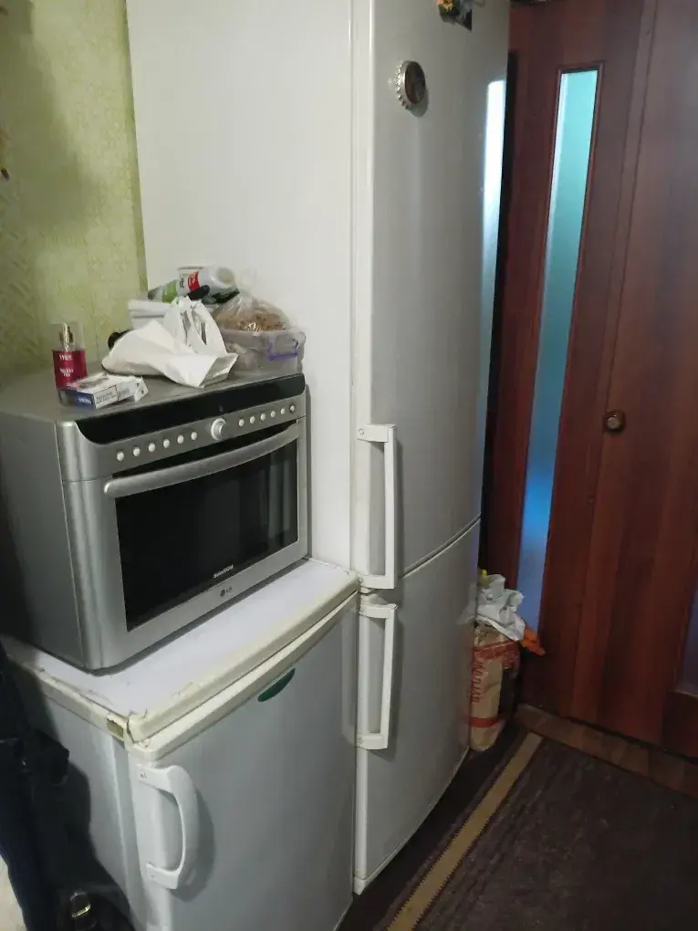 В продажу будинок в районі 8 школи.Загальна площа -67 м24 кімнати Всі комунікації в будинкуОпалення газовеКаналізація зливна ямаСтан житловий9 соток земліЄ кадастровий номерЗа додатковою інфомацією телефонуйте!