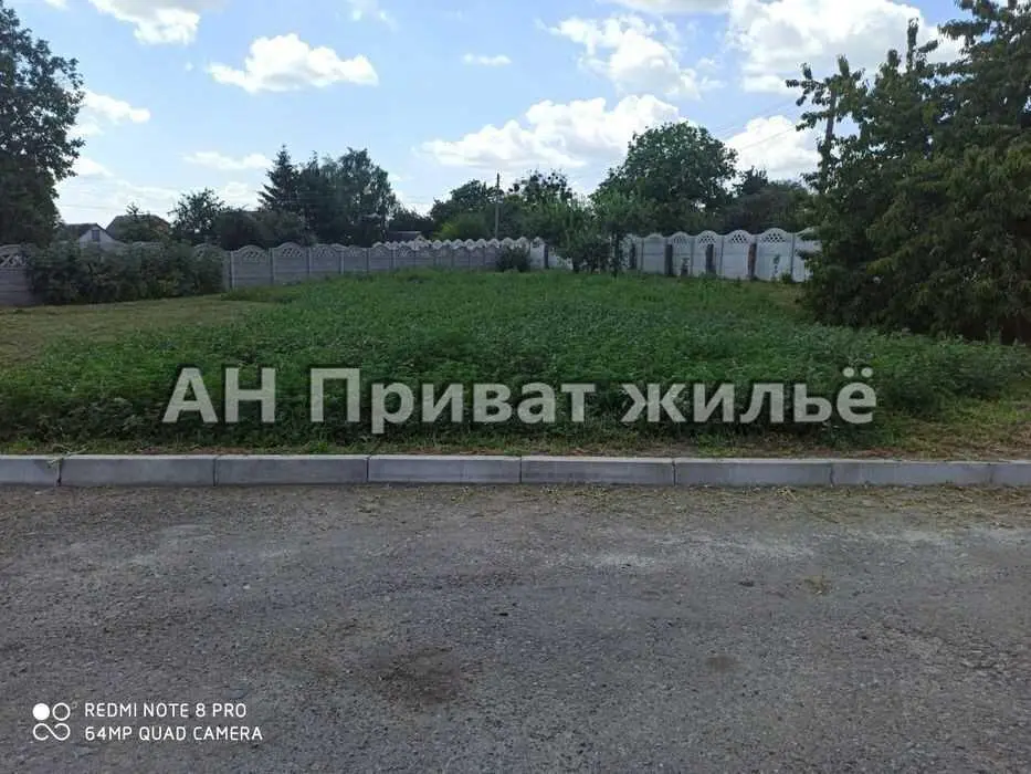 Будинок в Мильцях з гаражем для вантажного авто