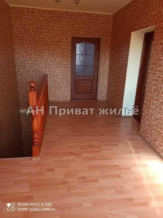 Будинок в Мильцях з гаражем для вантажного авто