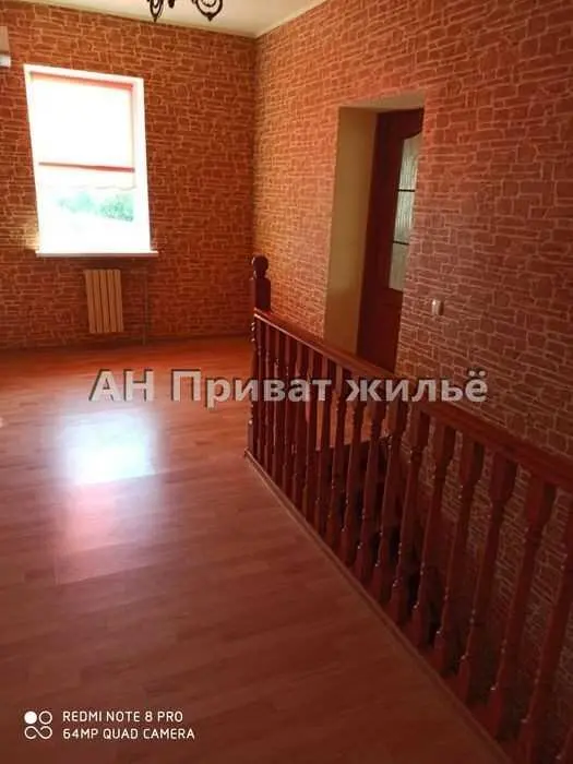 Будинок в Мильцях з гаражем для вантажного авто