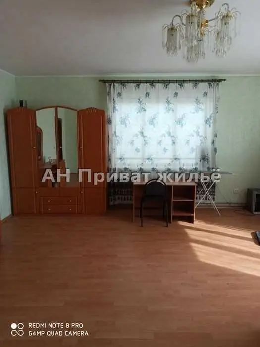 Будинок в Мильцях з гаражем для вантажного авто