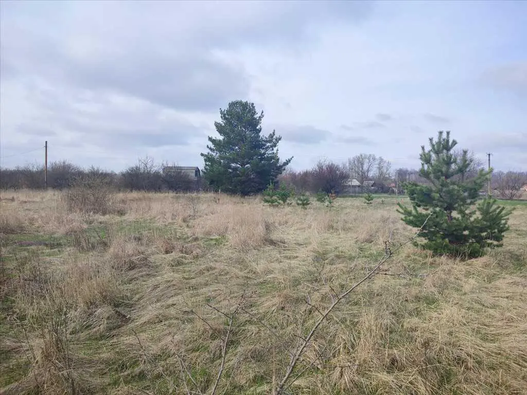 Ділянка під забудову - 15 км до міста! 