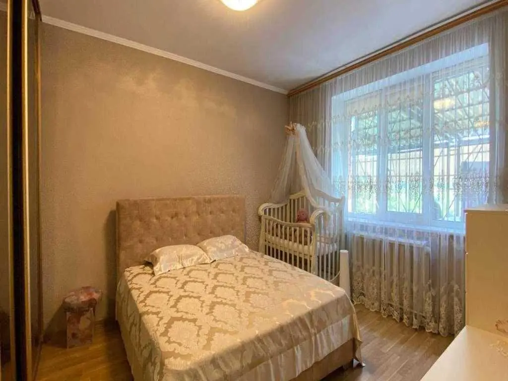 У продажу будинок в районі стадіону Ворскла