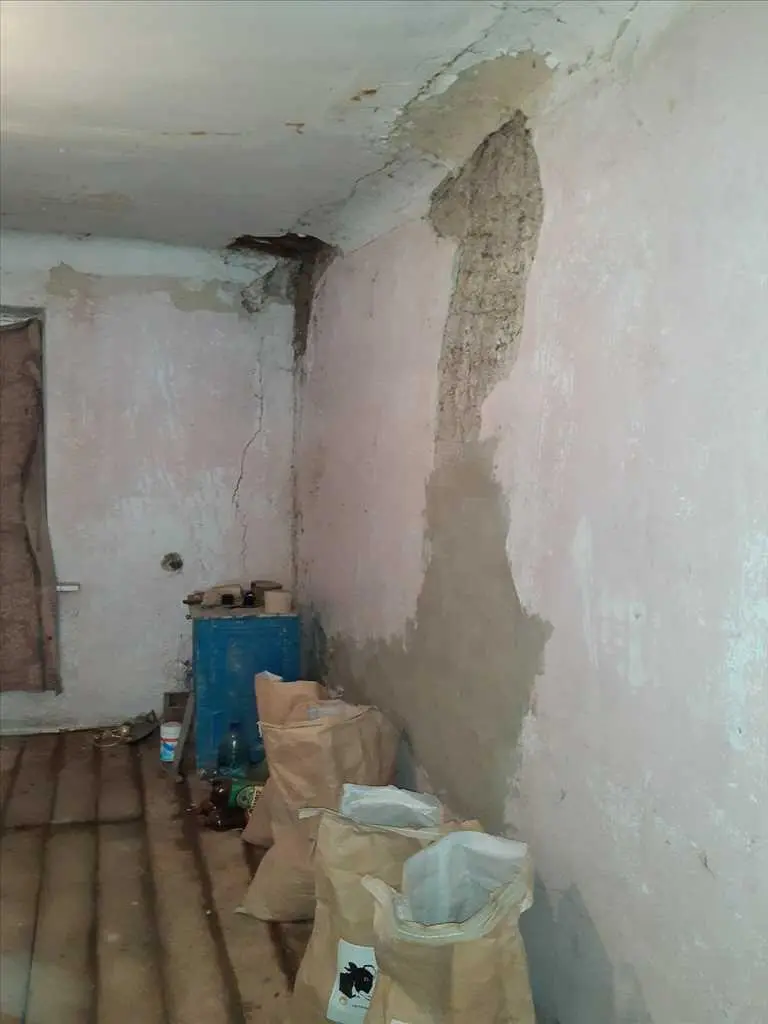 Частина будинку у районі Інституту Зв`язку!