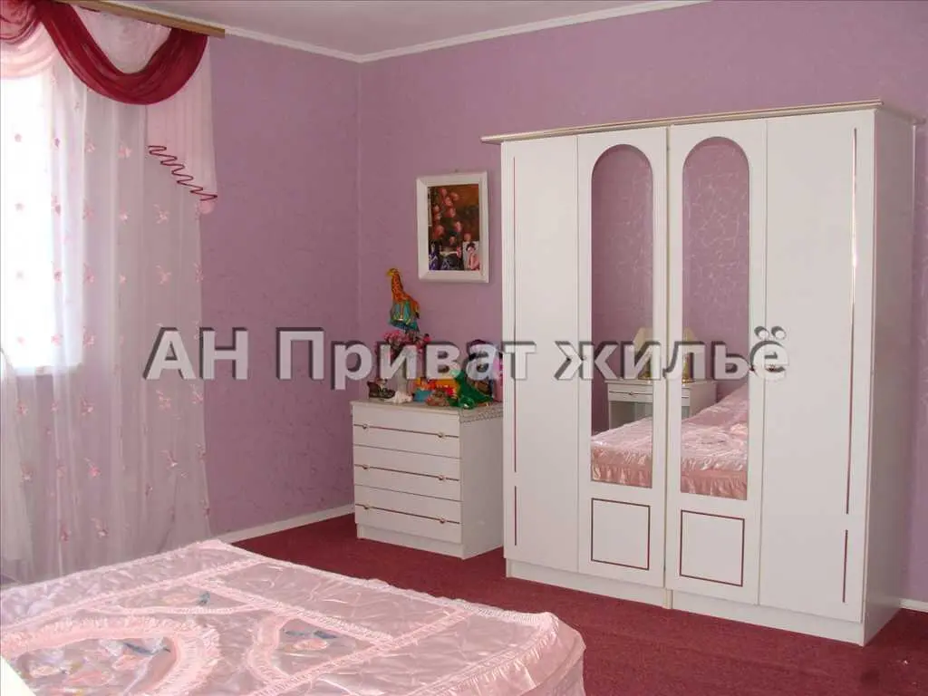 Капітальний будинок у Яру!