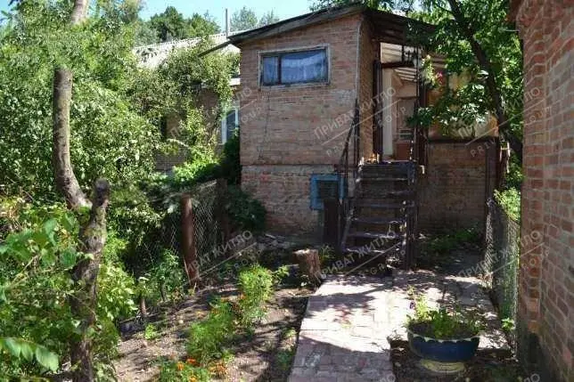 Продаж великого  будинку в місті