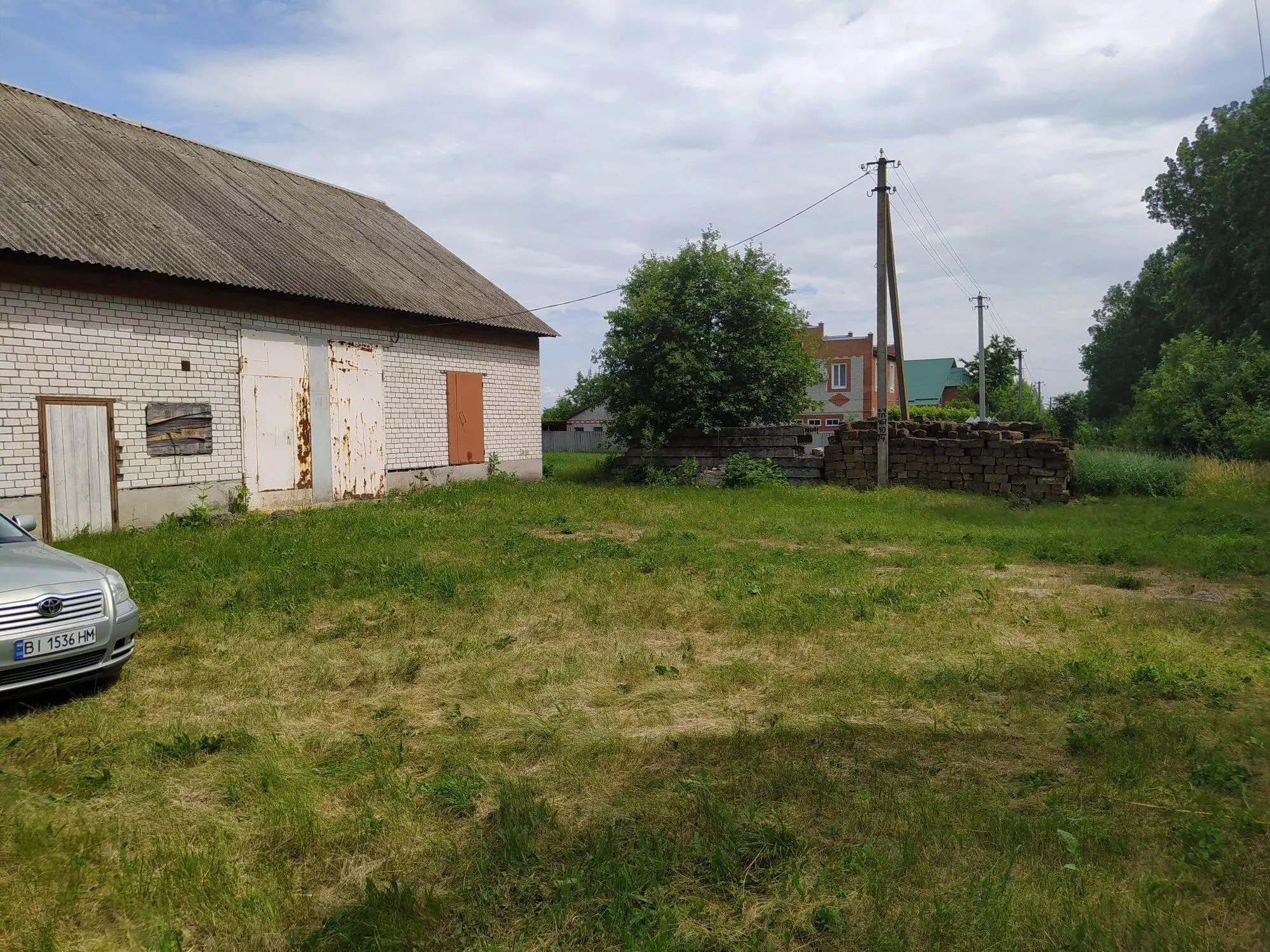 У продажу будинок в передмісті