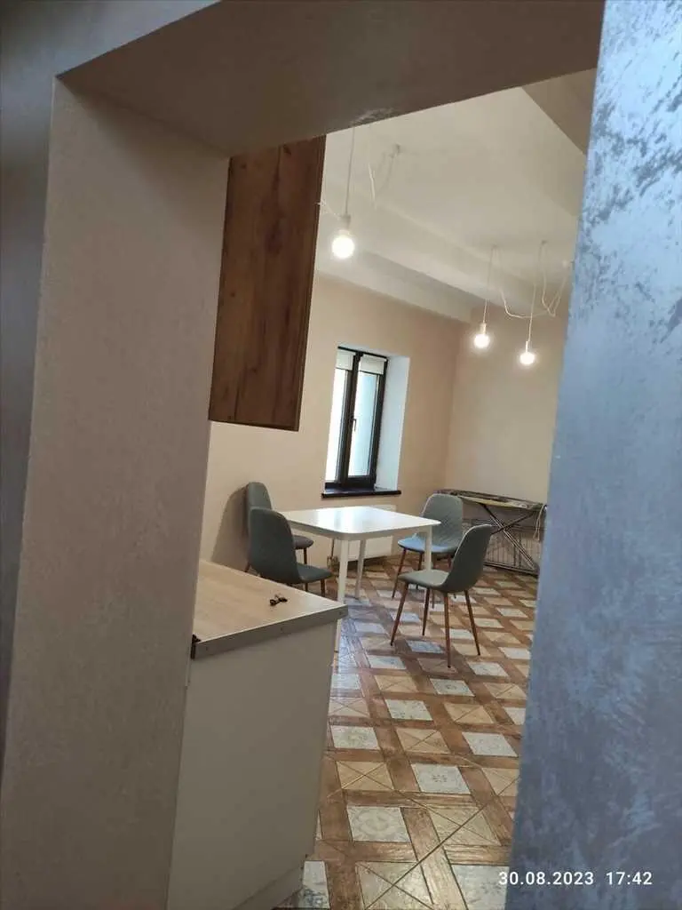 Новий цегляний будинок у Кротенках