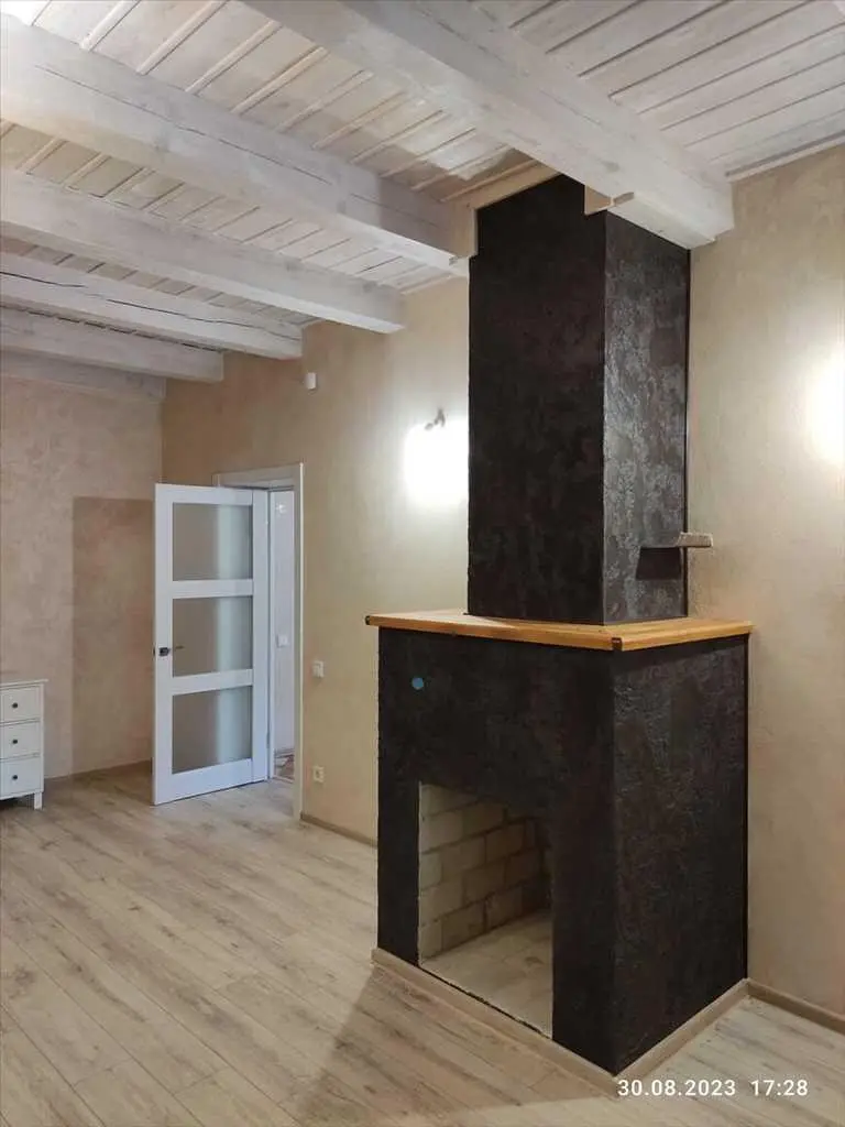 Новий цегляний будинок у Кротенках