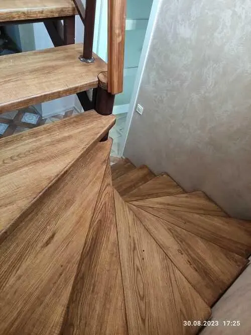 Новий цегляний будинок у Кротенках