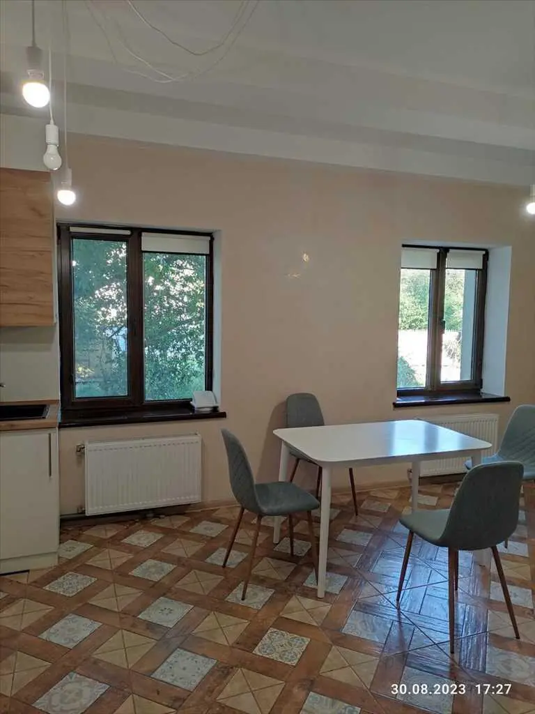 Новий цегляний будинок у Кротенках