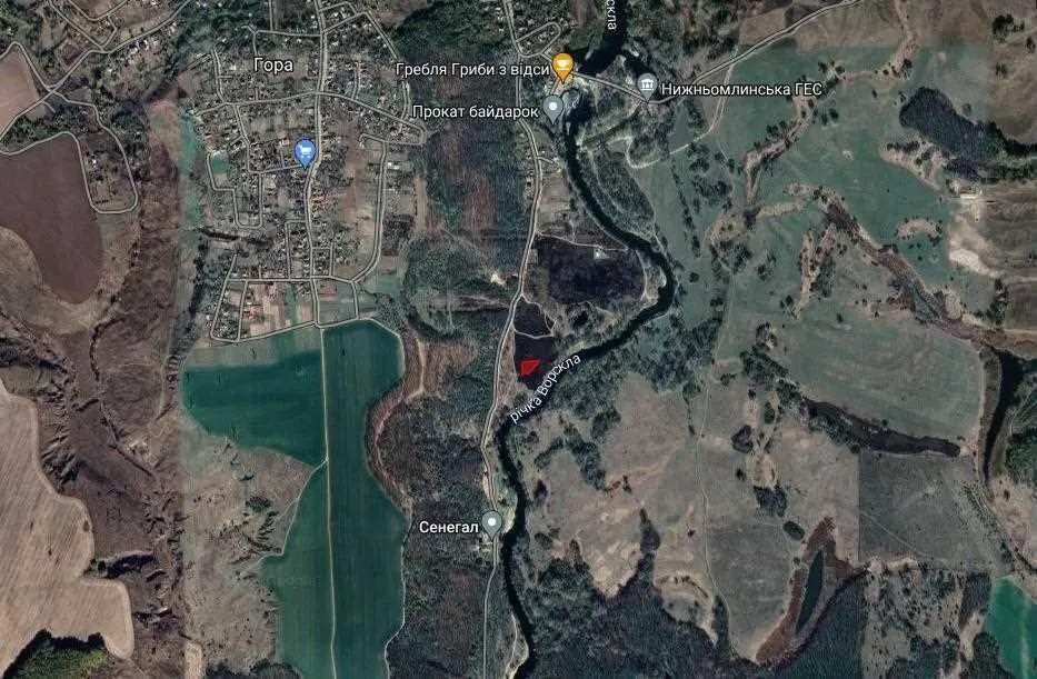 Земельна ділянка у Нижніх Млинах.