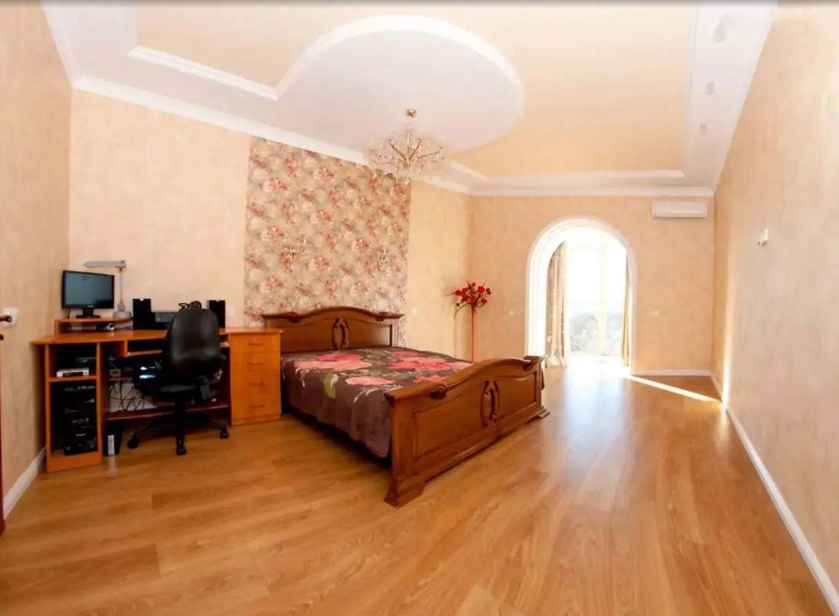 Полтава, 3x кімнатна квартира VIP-класу