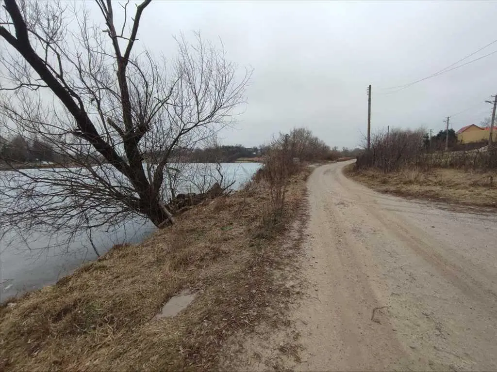 Земельна ділянка в Рибцях з комунікаціями