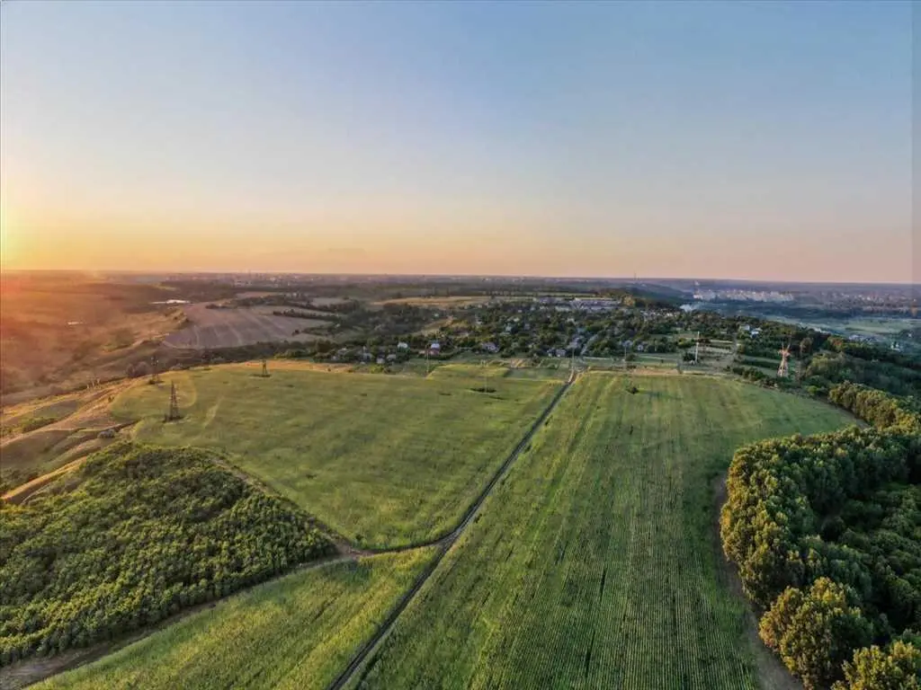 Большой прямоугольный участок в с. Гора