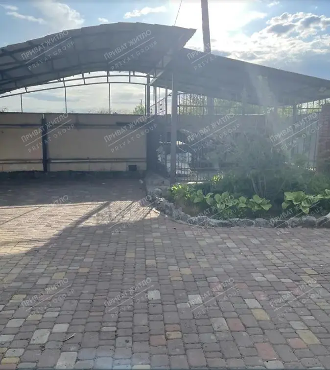 Будинок для дружньої родини! 