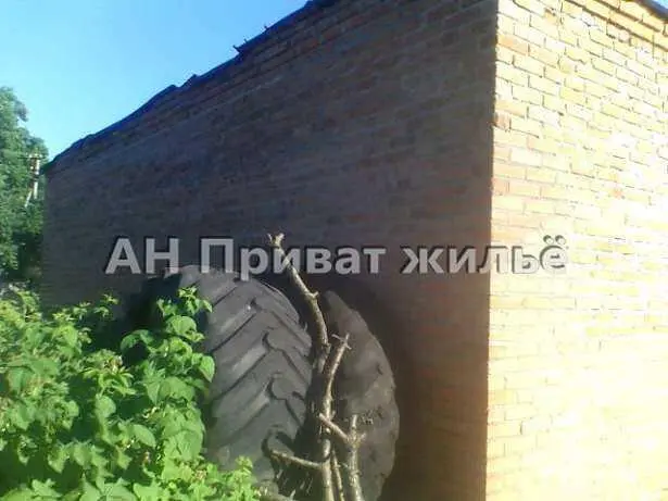 Хороша пропозиція власного будинку в передмісті.